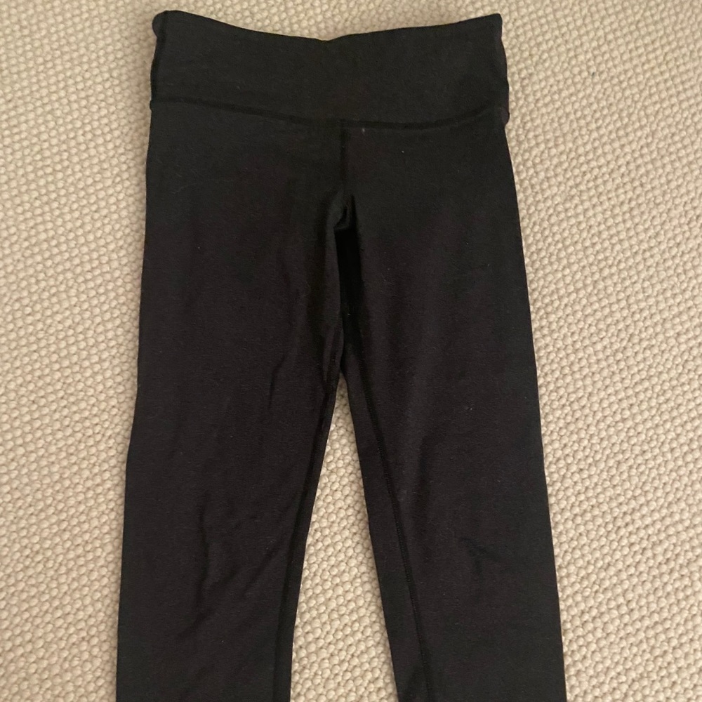 Lulu Lemon low waisted crop leggings